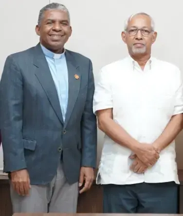 Organizaciones respaldan pacto por mejora de calidad de la educación 3 Angel Hernandez y Sergio de la Cruz Organizaciones respaldan pacto por mejora de calidad de la educación