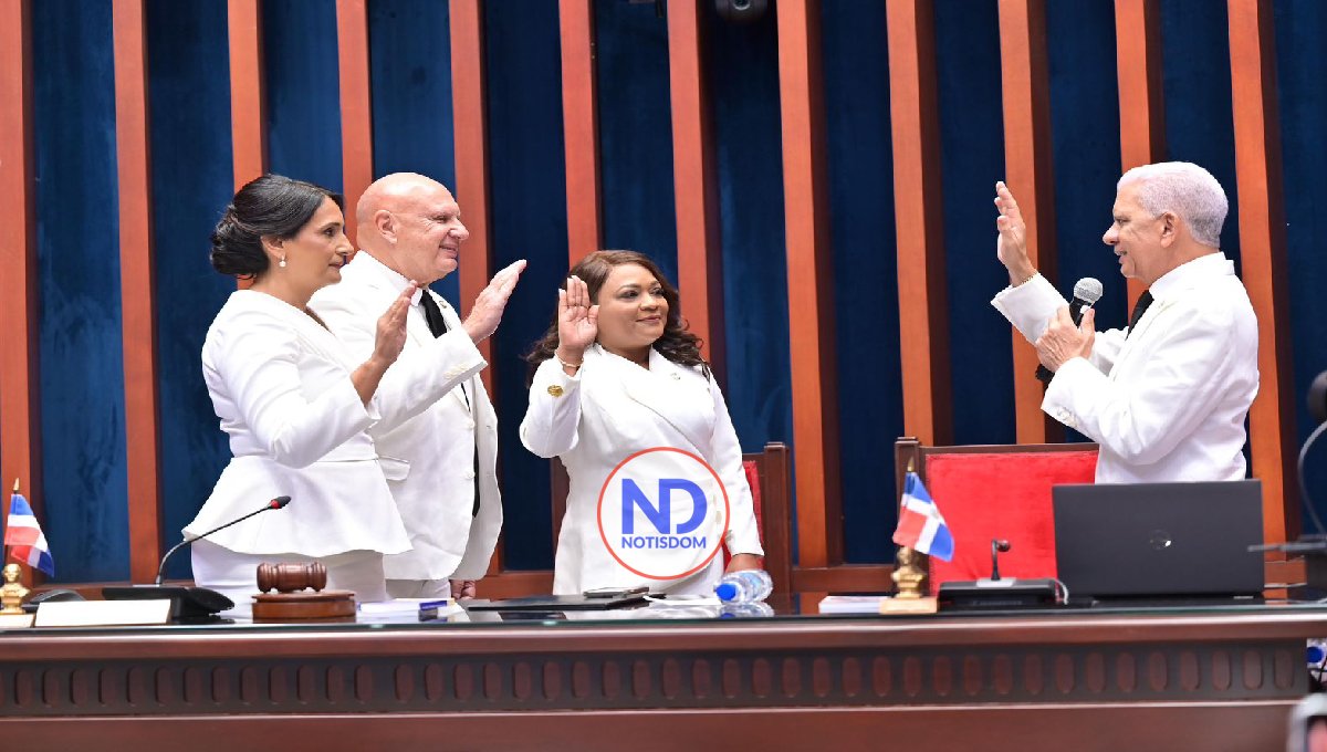 Aracelis Villanueva asume como senadora por San Pedro de Macorís