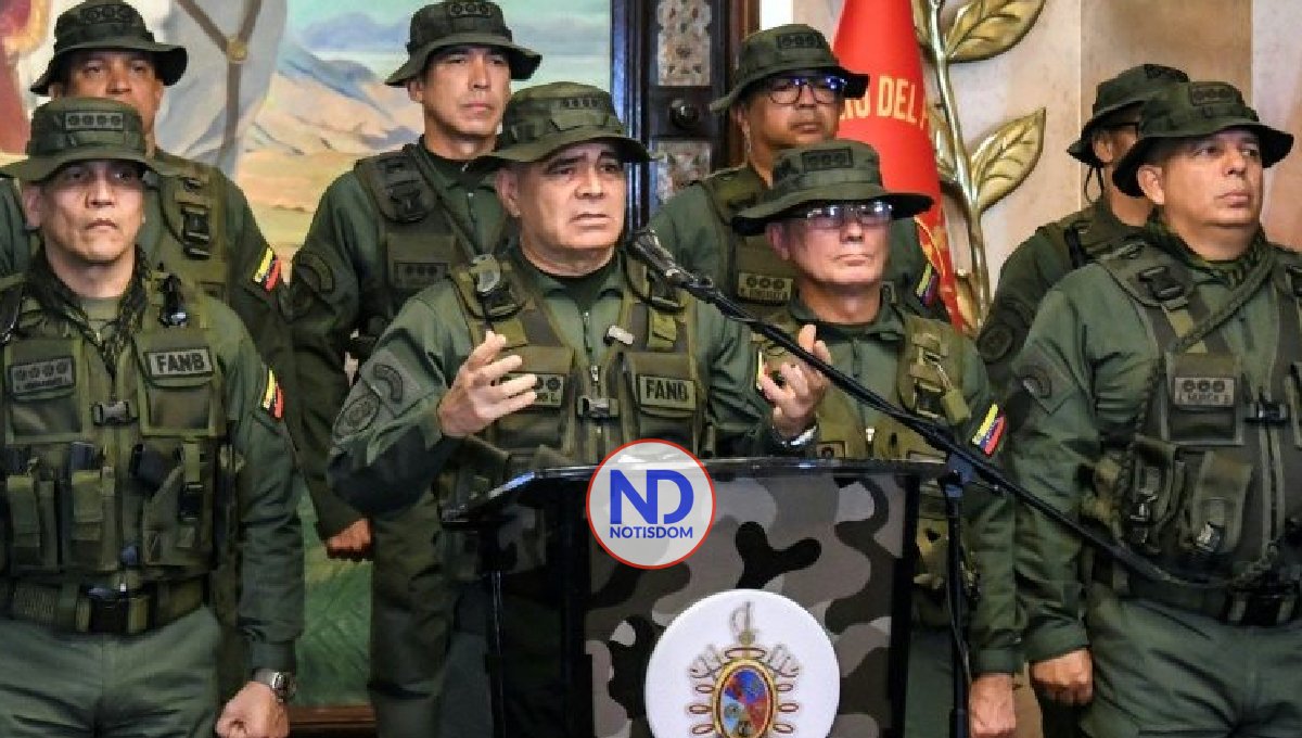 Armada de Venezuela proclama su «absoluta lealtad» a Maduro