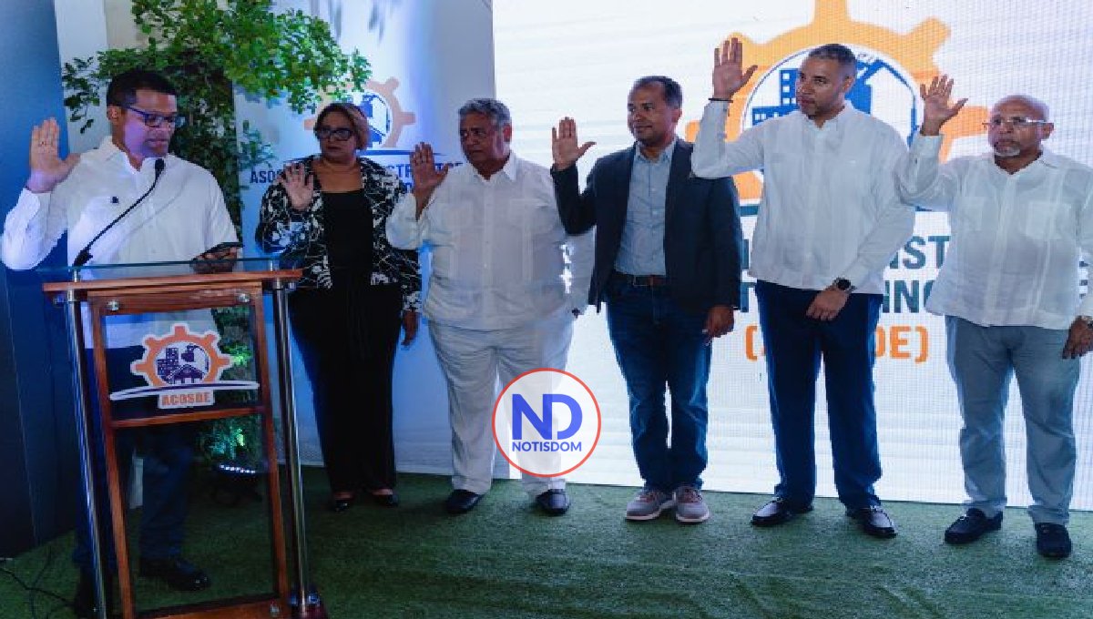 Constructores presentan nueva directora; juramentan a socios