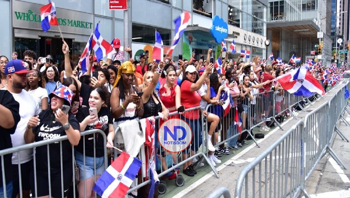 Miles asisten al Desfile Nacional Dominicano en Manhattan 2 Miles asisten al Desfile Nacional Dominicano en Manhattan