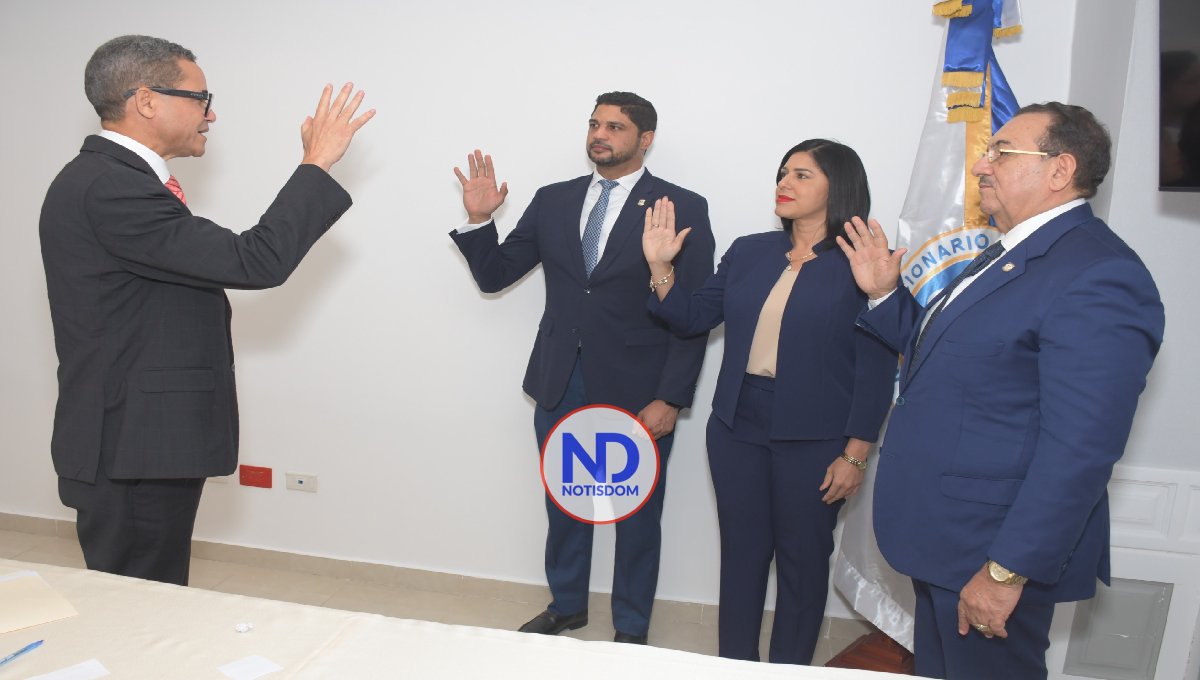 PRM escoge a Cristóbal Venerado Castillo como vocero de su bloque en Senado 2 PRM escoge a Cristóbal Venerado Castillo como vocero de su bloque en Senado