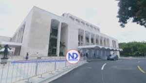 Ultiman detalles en Teatro Nacional para juramentación Luis Abinader y Raquel Peña