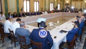 Gobierno debate con juristas el proyecto reforma constitucional