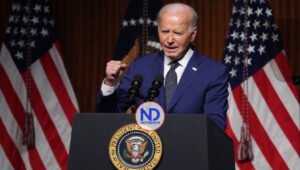 Biden explica abandonó carrera para no perjudicar a su partido