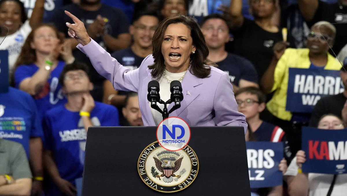 Kamala Harris llega a Chicago para protagonizar la Convención Demócrata