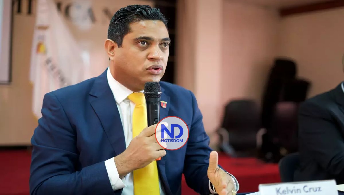 Designan a Kelvin Cruz como nuevo ministro de Deportes y Recreación