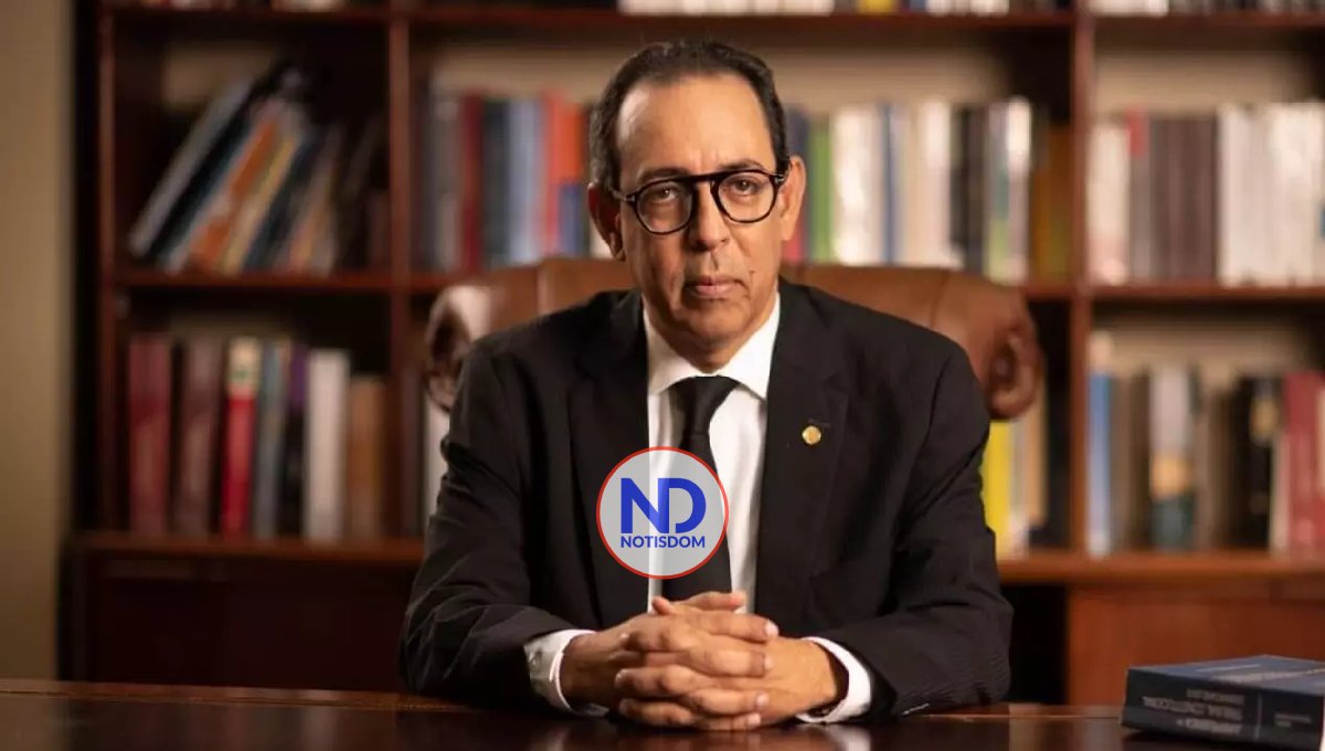 Manuel Herrera Carbuccia es elegido nuevo presidente de la Academia de Ciencias