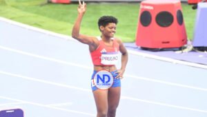 Marileidy Paulino pasa fácilmente a la final de los 400 metros