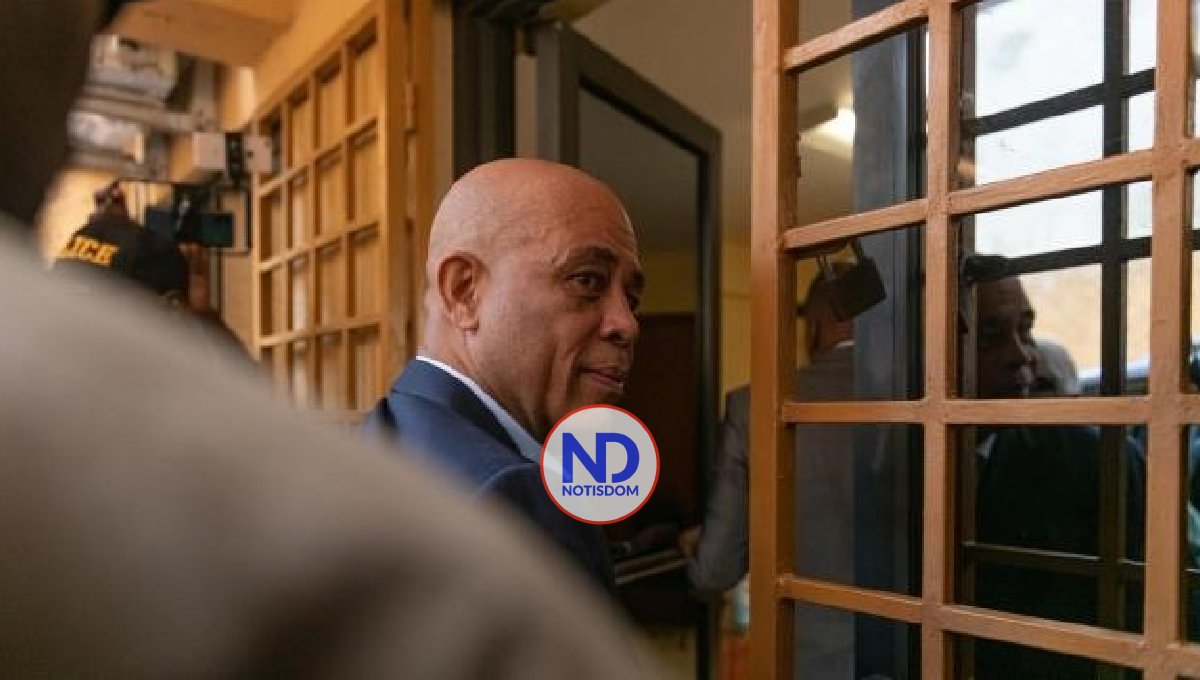Michel Martelly salió de EU tras conocer sanción por narcotráfico
