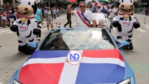 Pedro Brache elogia a la diáspora durante inauguración desfile NY