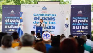 Raquel Peña insta a los maestros a evaluar su desempeño