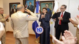 Vicepresidenta Peña juramenta al nuevo Ministro de Defensa de RD