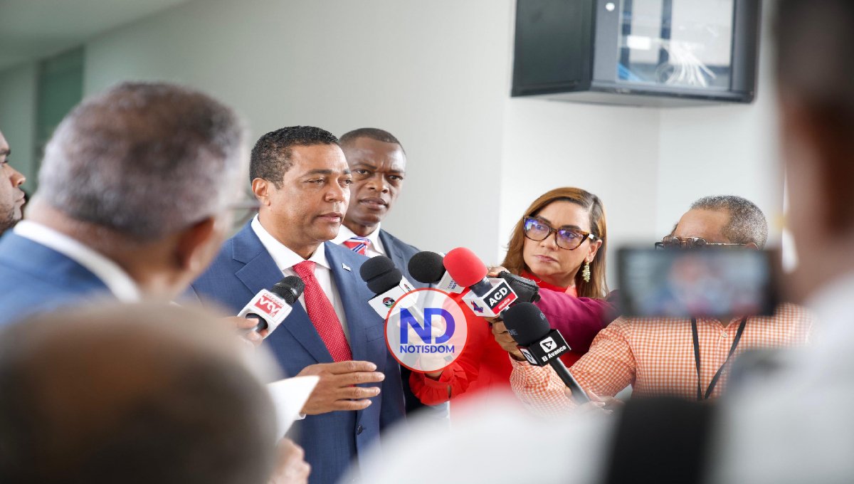 D’Aza apoya liderazgo local, a la Liga Municipal y a Luis Abinader