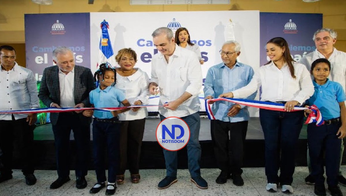 Presidente Abinader inauguró obras en SD Norte y La Vega