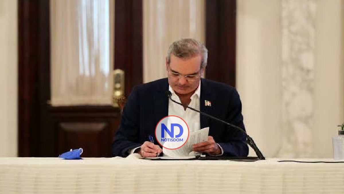 Presidente nombra embajadores, cónsules y directora despacho 2 Presidente nombra embajadores, cónsules y directora despacho