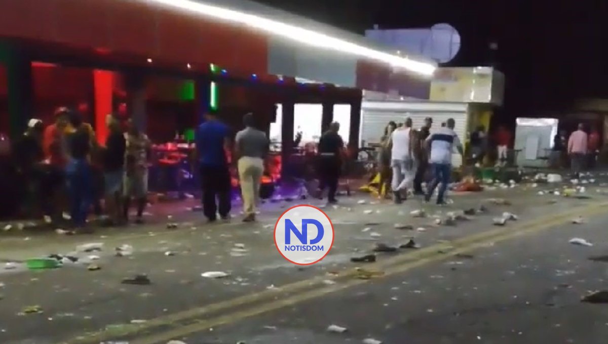 Camión atropella grupo; hay 11 muertos y 20 heridos en Azua