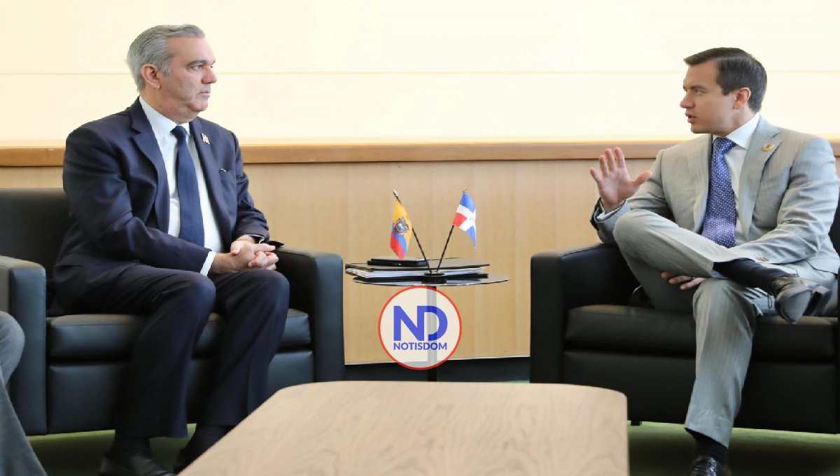 Abinader se reúne con Presidente Ecuador y funcionaria de la UNU 2 Abinader se reúne con Presidente Ecuador y funcionaria de la UNU