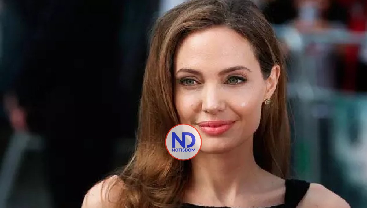 Angelina Jolie retira su demanda contra el FBI sobre acusación de abuso de Brad Pitt 2 Angelina Jolie retira su demanda contra el FBI sobre acusación de abuso de Brad Pitt