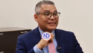 Ex candidato Carlos Peña apoya la modificación constitucional