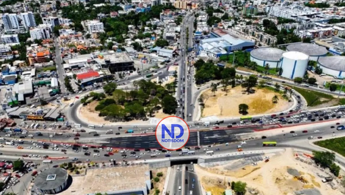 Obras Públicas desaloja buhoneros del Kilómetro Nueve 2 Obras Públicas desaloja buhoneros del Kilómetro Nueve