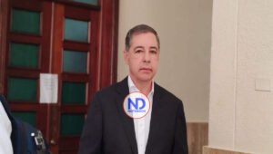 Jueza retira impedimento de salida del país a exministro Donald Guerrero