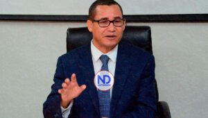 Eddy Olivares dice Miguel Mejía debe sintonizarse con el presidente Abinader