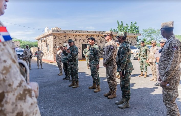 Gobierno dominicano seguirá construcción muro en frontera 3 GUARDIAS 25 Gobierno dominicano seguirá construcción muro en frontera