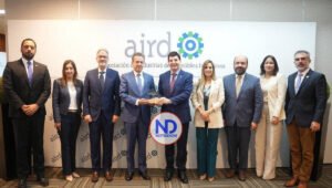 AIRD reconoce al ministro Bisonó por su apoyo al sector industrial