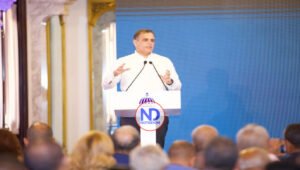 El Gobierno dominicano congela nómina pública y suprime gastos