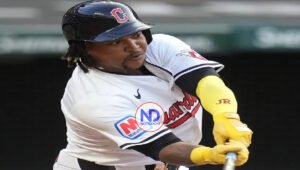 José Ramírez y su carrera final hacia el club 40-40 en las Grandes Ligas