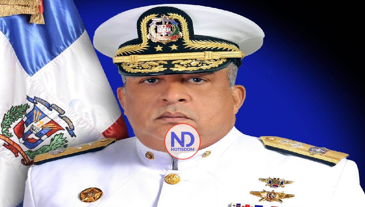 Abinader designa al vicealmirante Lee Ballester como nuevo director de Migración 2 Abinader designa al vicealmirante Lee Ballester como nuevo director de Migración