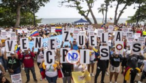 Venezolanos llaman a Abinader a no responder a ‘necios’