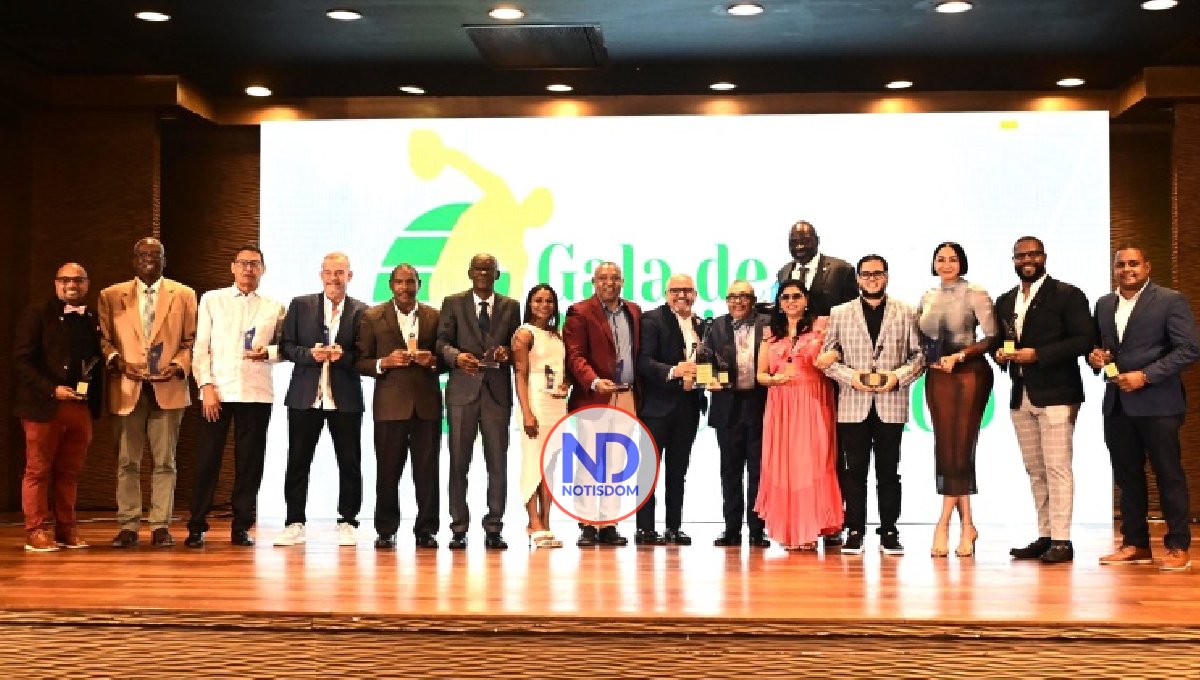 Yancen Pujols y Marileidy Paulino galardonados en premios de ACD