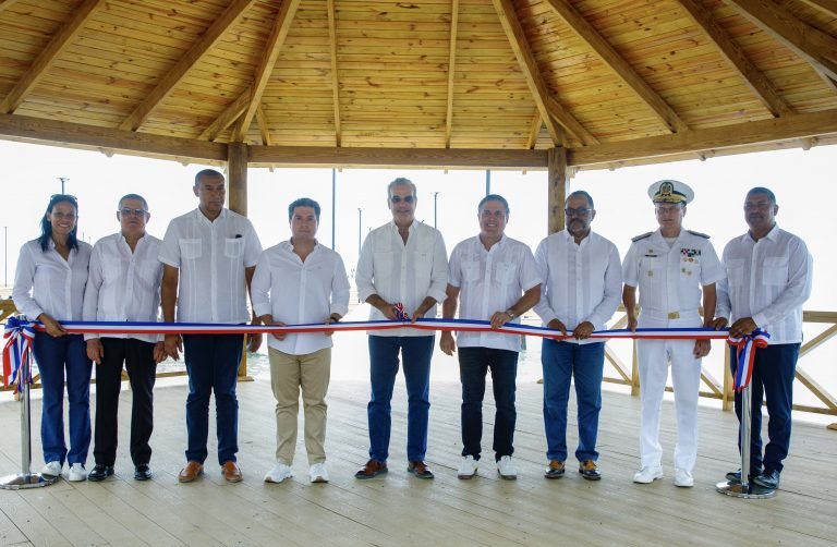 ABINADER INAUGURA EN E SEIBO El Gobierno inaugura obras en El Seibo y San Pedro de Macorís