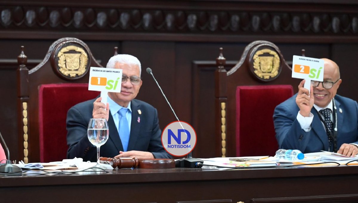 Completan en primera lectura modificación de la Constitución