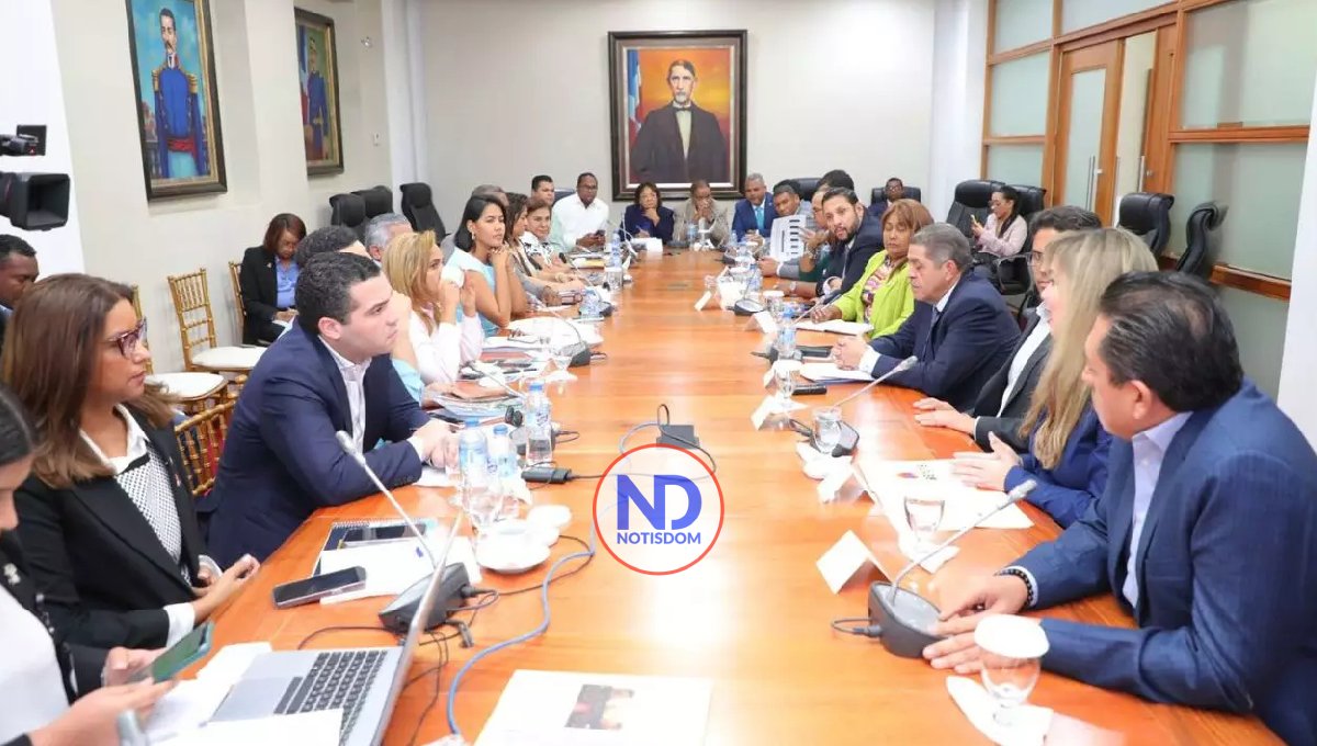 Diputados escuchan propuestas de siete sectores sobre proyecto de Modernización Fiscal