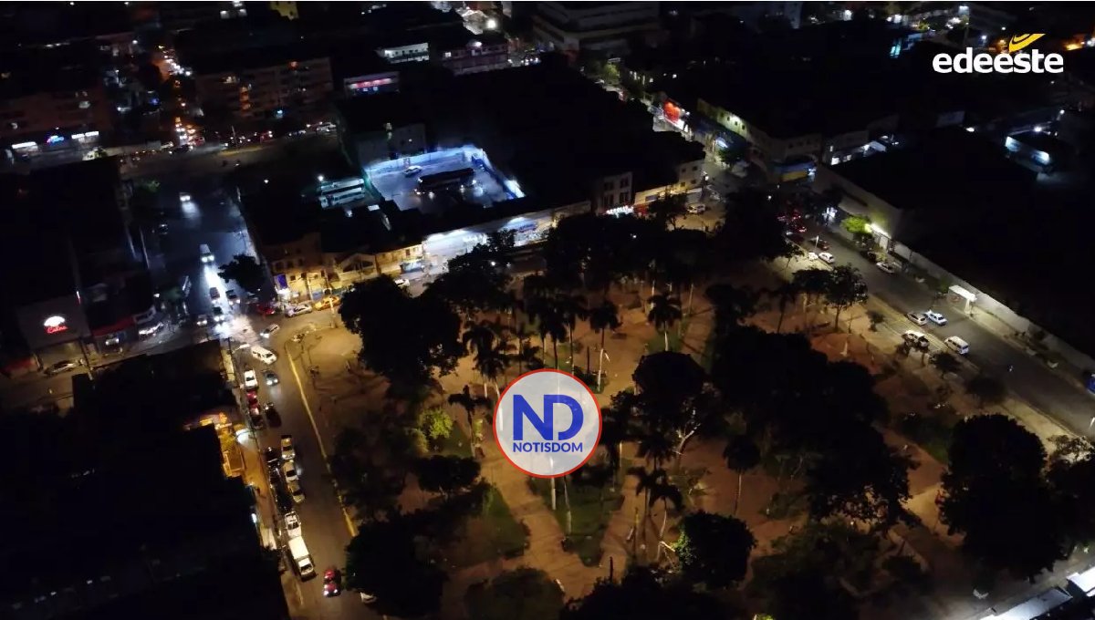 EDEEste finaliza trabajos de iluminación en el Parque Enriquillo 2 EDEEste finaliza trabajos de iluminación en el Parque Enriquillo