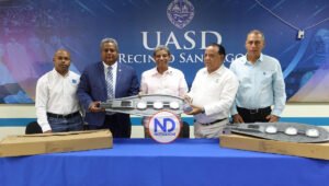 ETED dona 100 lámparas LED para iluminar la UASD Recinto Santiago