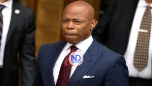 Alcalde de Nueva York pide a un juez federal que desestime su cargo por soborno