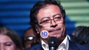 Estalla crisis política tras acusaciones a equipo Petro