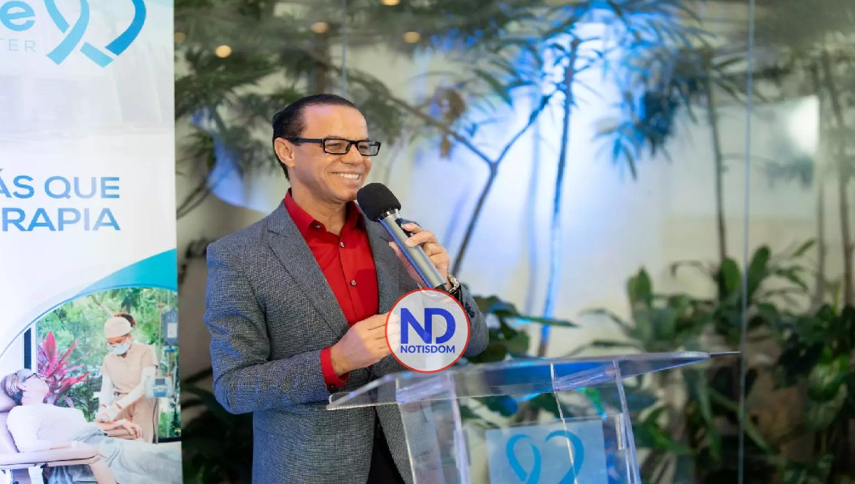 IntraCare Center juramenta al doctor Mario Furcal como su director médico