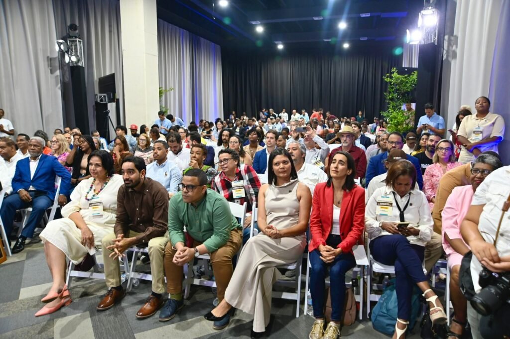Jose Horacio 3 José Horacio es electo presidente del partido Opción Democrática