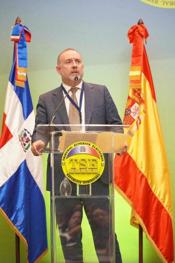 Marcos Masso 1 TSE concluye congreso internacional “Democracia en América Latina”