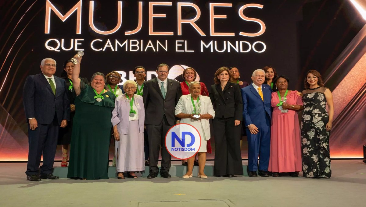 Banco BHD entrega Premio Mujeres que Cambian el Mundo 2 Banco BHD entrega Premio Mujeres que Cambian el Mundo