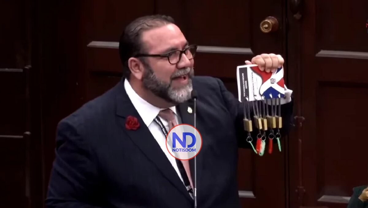 Asambleístas aprueban en primera lectura «cinco candados» contra la reelección presidencial