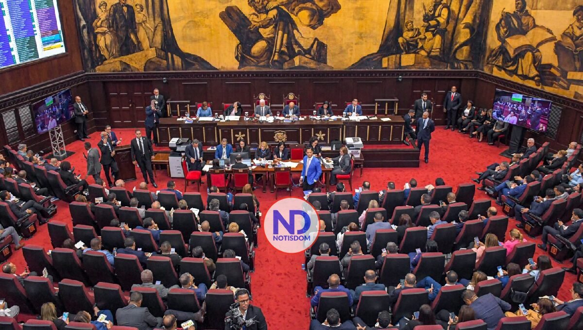 Asamblea Nacional Revisora aprueba en segunda lectura modificaciones a la Constitución