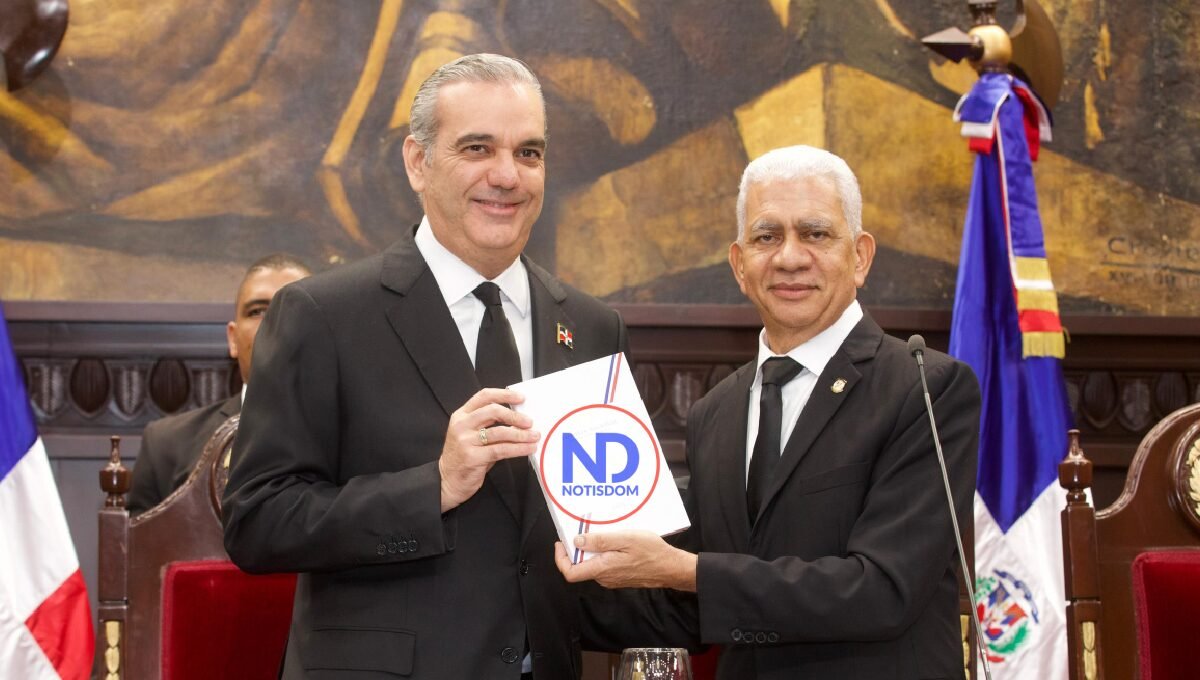 Con nueva Constitución proclamada hoy, Abinader pone fin a 180 años de continuismo