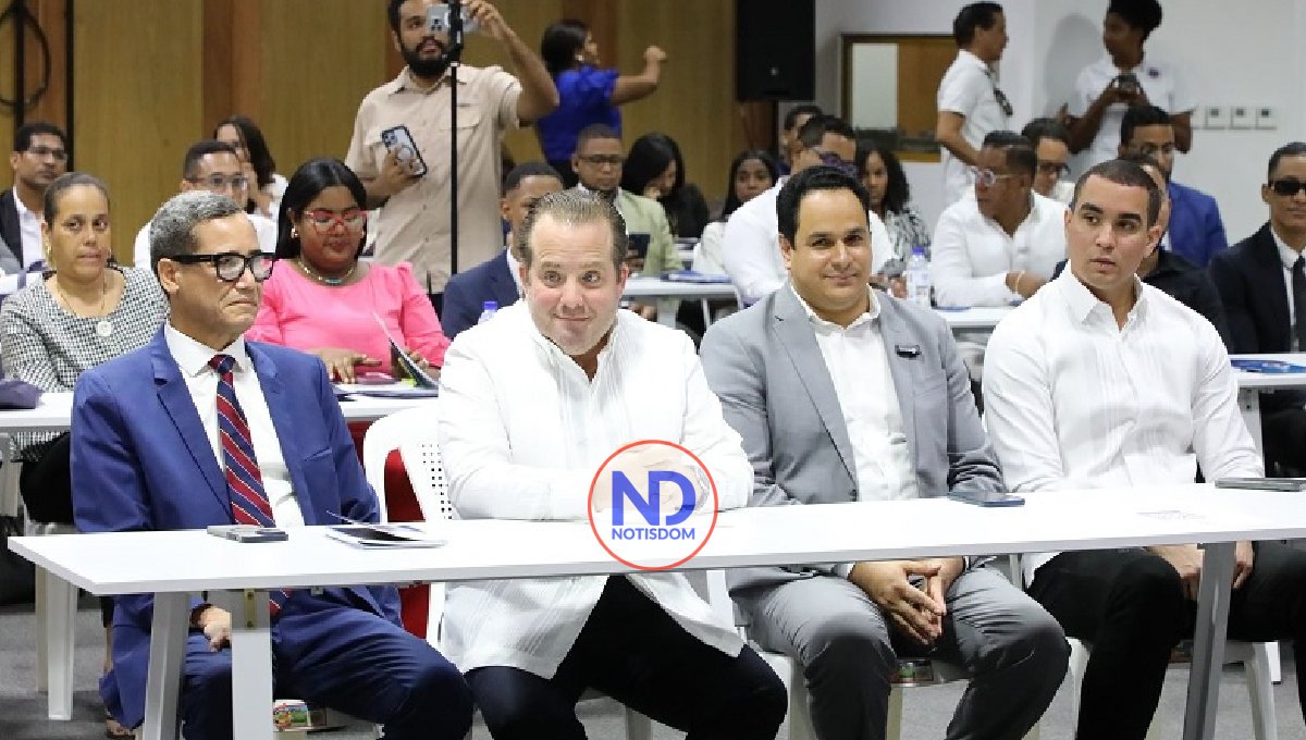 El PRM capacita dirigentes en Derecho Diplomático y Consular