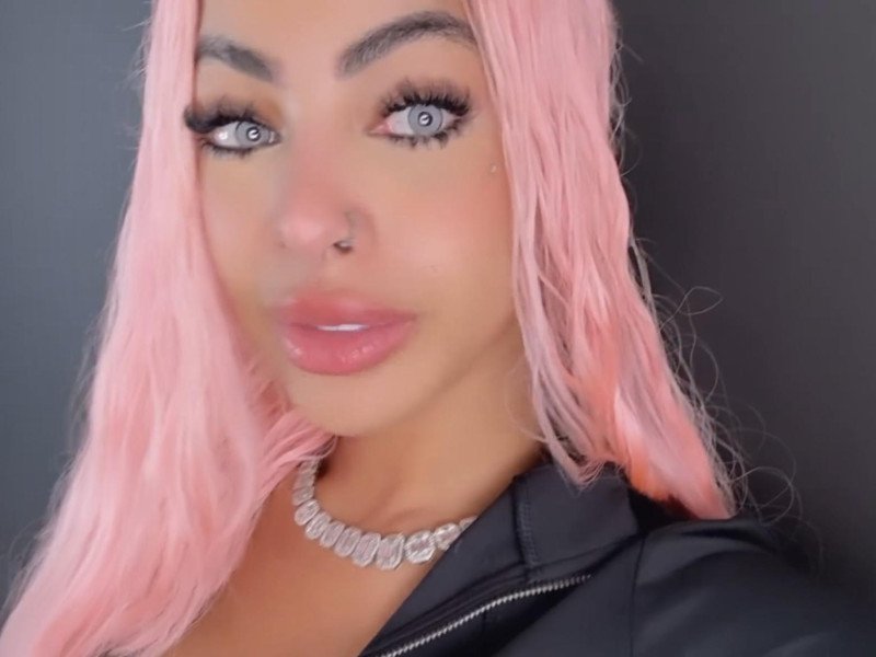 Yailin 31 Yailin “La Más Viral” luce su nuevo color de ojos, tras pagar 12 mil dólares en procedimiento